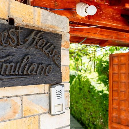 Guesthouse Emiljano Berat Extérieur photo